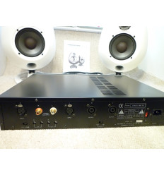 Munro Acoustics Egg 150 system